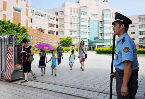 市政府發(fā)文：修繕加固中小學(xué)幼兒園圍墻 排查涉校生矛盾糾紛