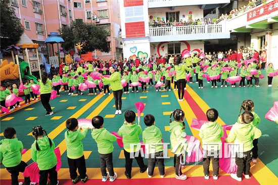 隆昌市中心街幼兒園：趣味早操促幼兒健康成長